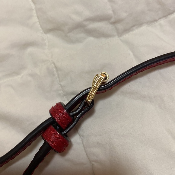 Cross Body - Picture 2 of 6